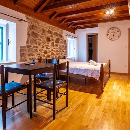 Apartments Loriana Šibenik Esterno foto