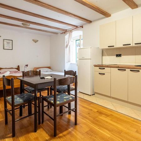 Apartments Loriana Šibenik Esterno foto
