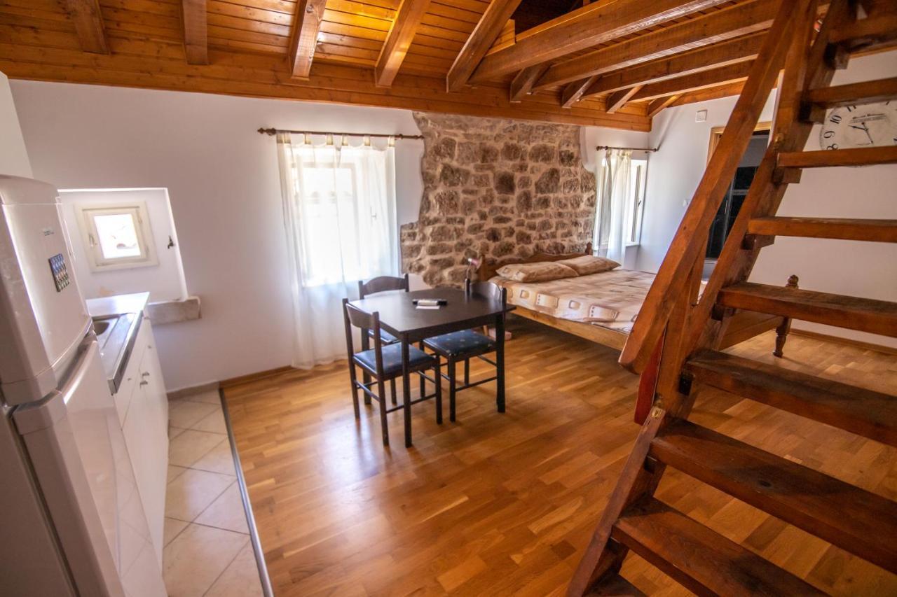 Apartments Loriana Šibenik Esterno foto