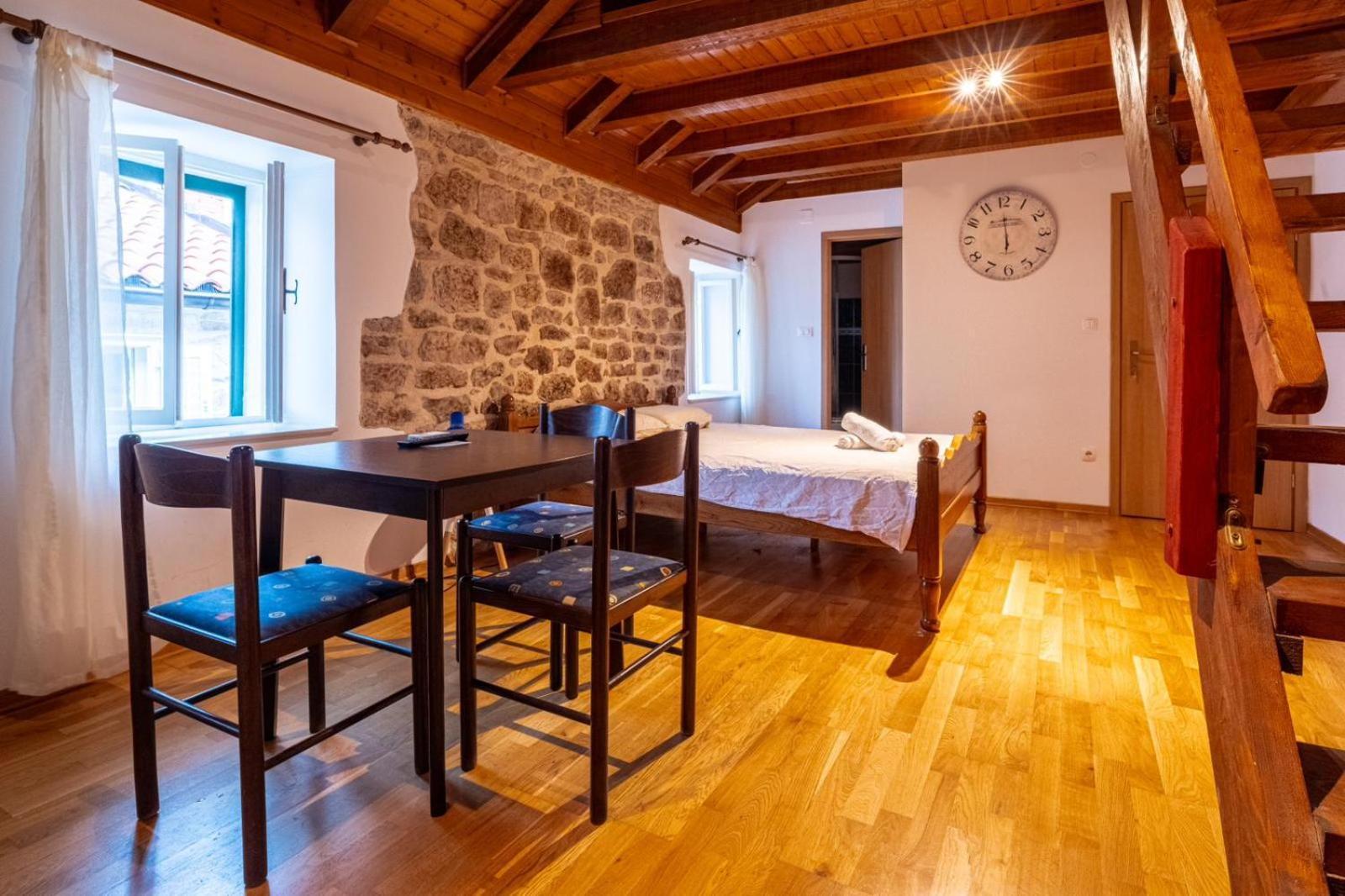 Apartments Loriana Šibenik Esterno foto