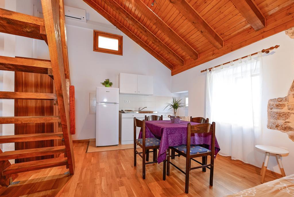 Apartments Loriana Šibenik Esterno foto